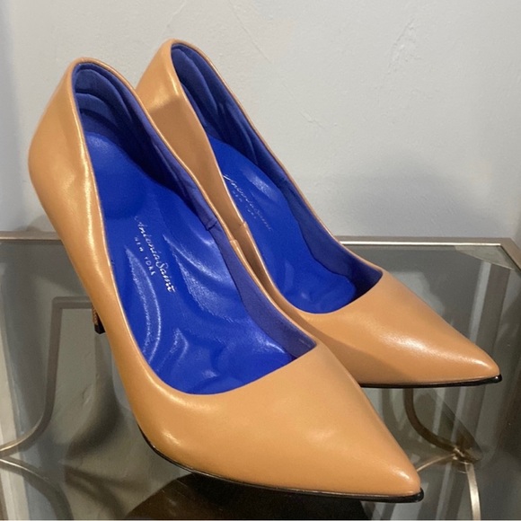 Classic Nude Leather Heels, size 10B NWOT. - Picture 1 of 14